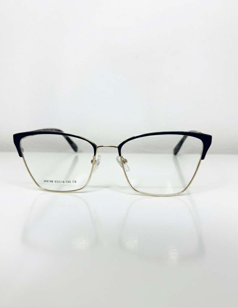 Modelo de óculos de grau feminino estilo gatinho